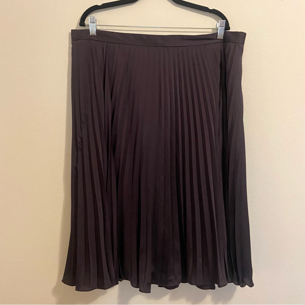 Ann Taylor Deep Purple Midi Skirt - Picture 4 of 11